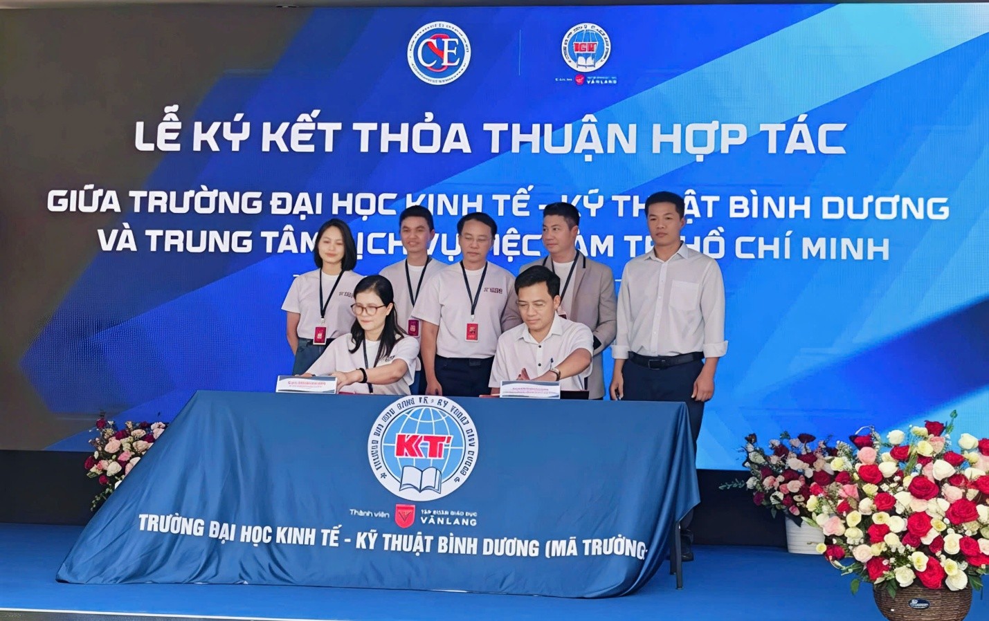 Hình Ảnh